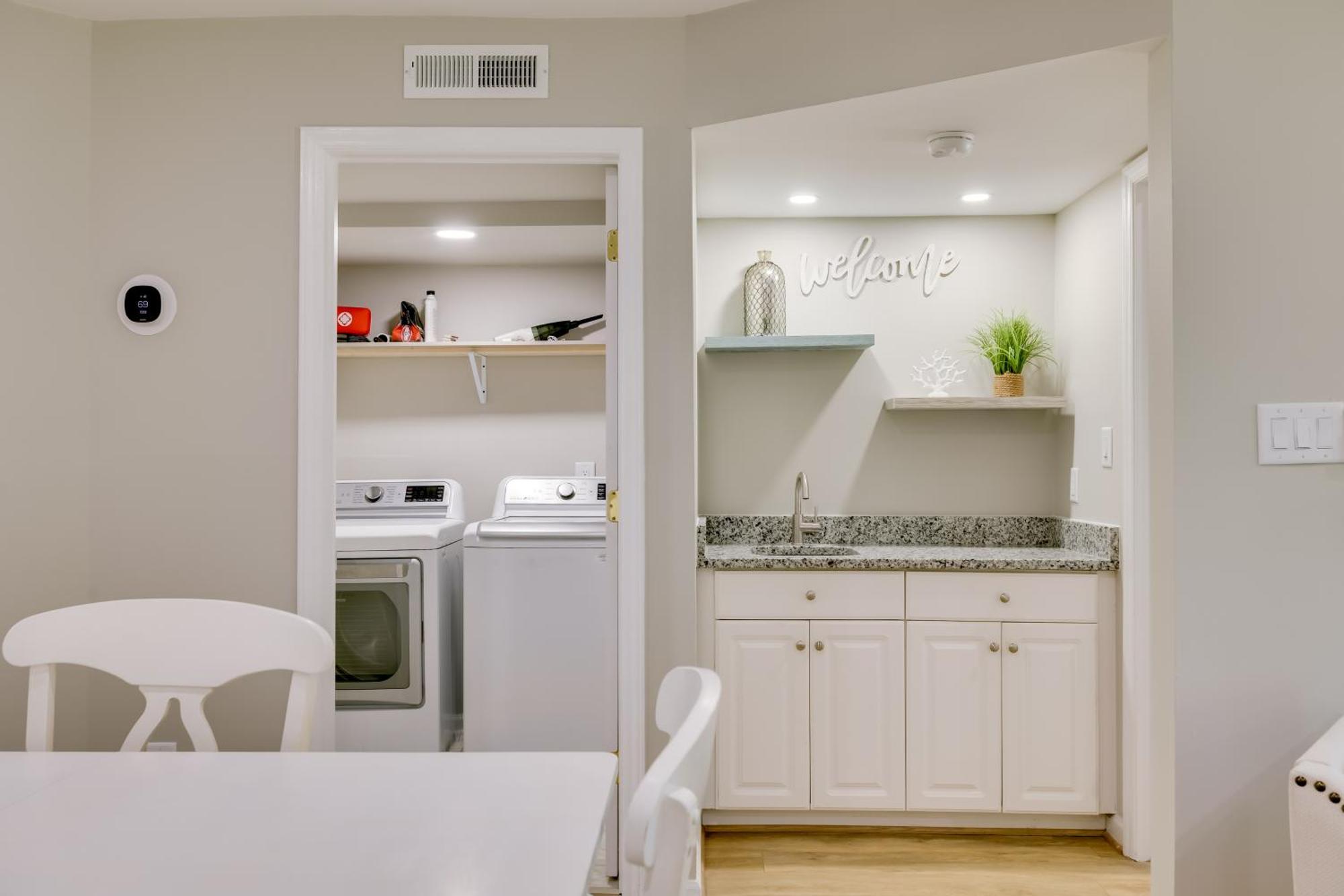 Emerald Isle Condo With Indoor Pool And Beach Access! Kültér fotó